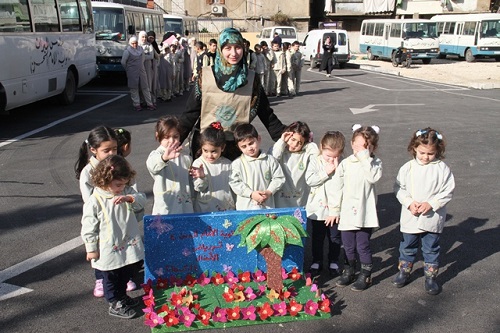 جمعية أصدقاء البيئة تنظم حملة تشجير في ثانوية الإمام الحسن (ع)