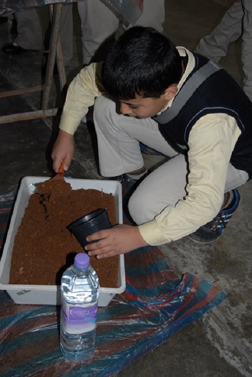 نشاط بيئي في مؤسسة الإمام الهادي (ع) للإعاقة السمعية والبصرية